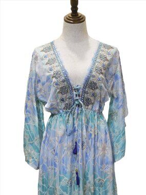 Bohemian Sequence Dress with V Neckline and Flowy Sleeves for Women Casual Versa